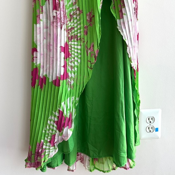 ASOS Design Wrap Maxi Dress Balloon Sleeves with Green Florals, Green/Pink, 6 - Picture 4 of 16